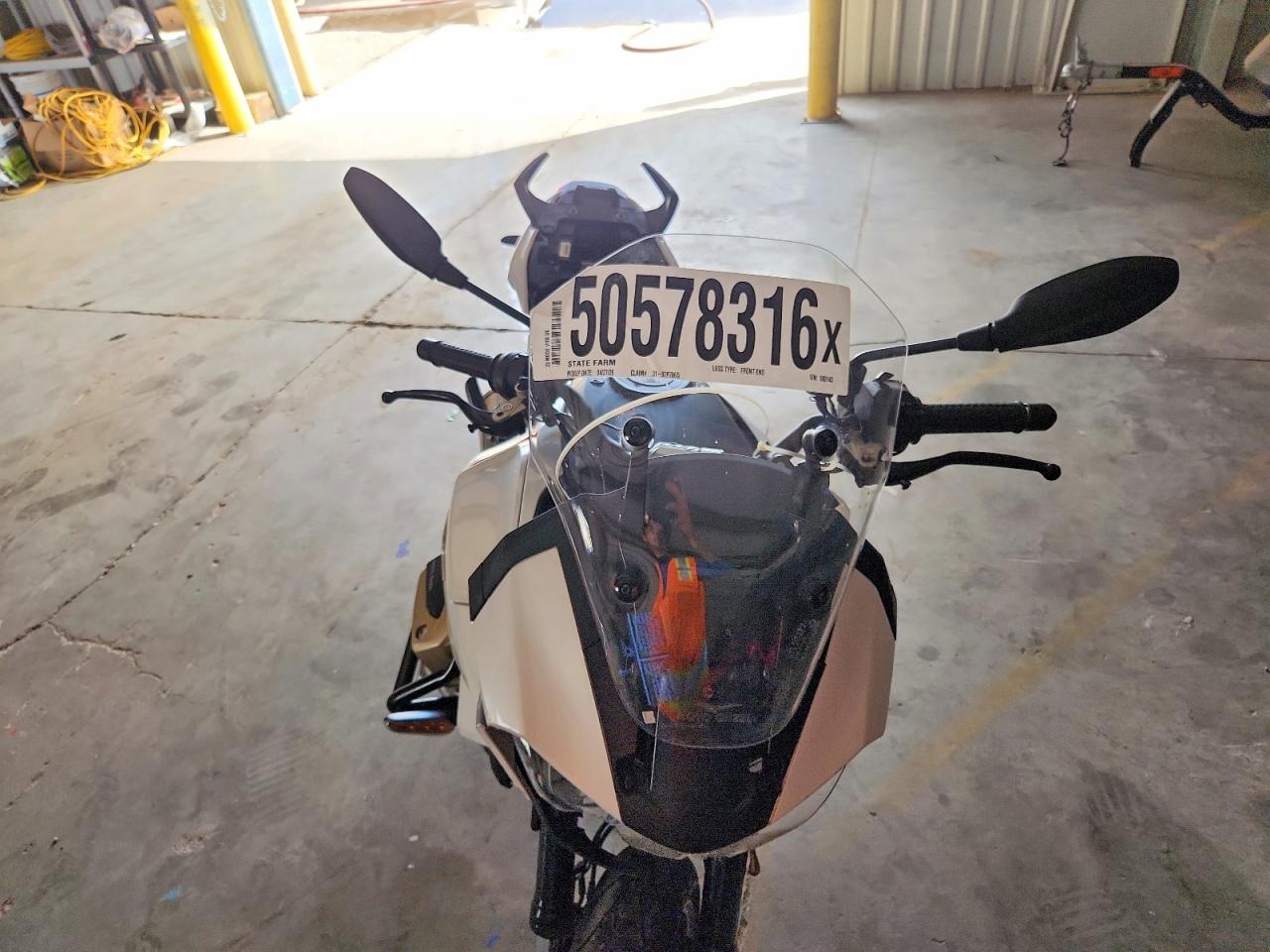 Moto Guzzi V100 Mandello