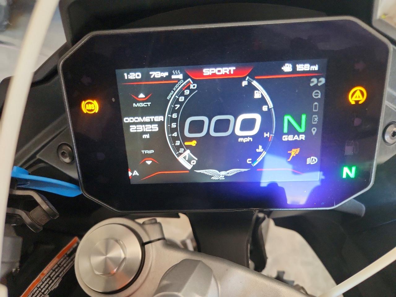 Moto Guzzi V100 Mandello