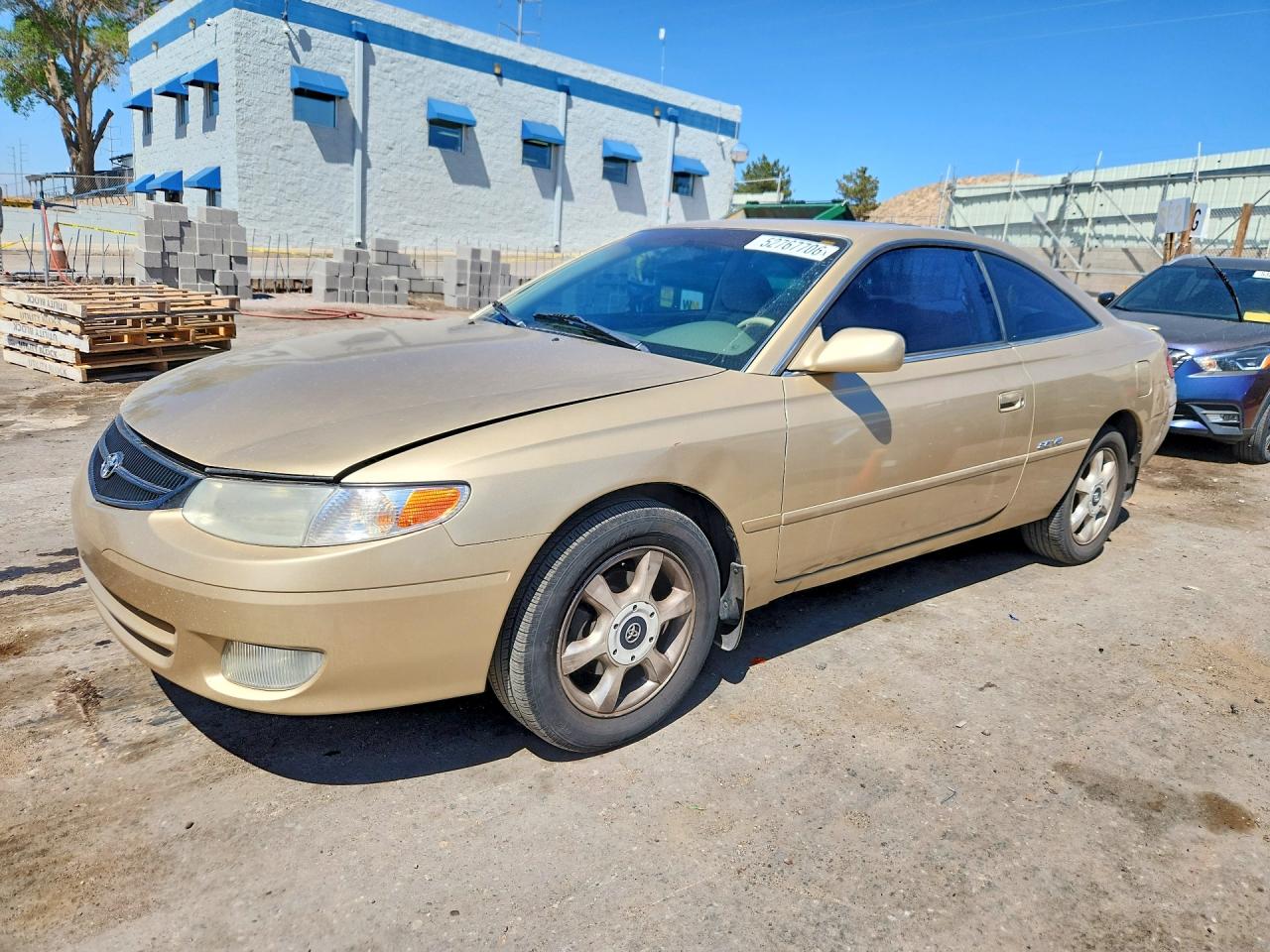 Salvage Toyota Camry Image