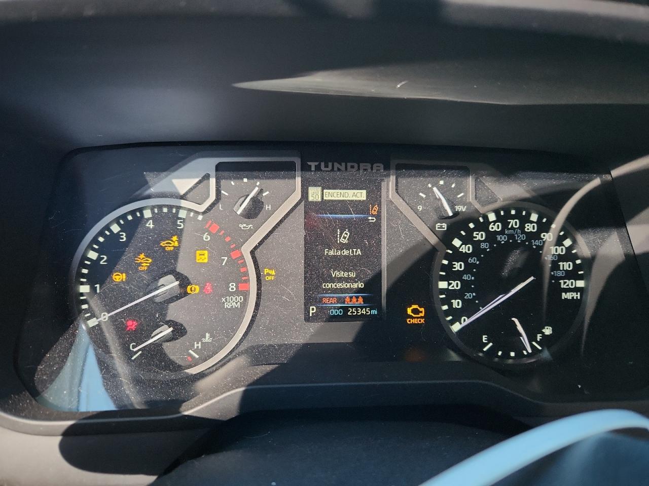 Toyota Tundra Crewmax Sr5