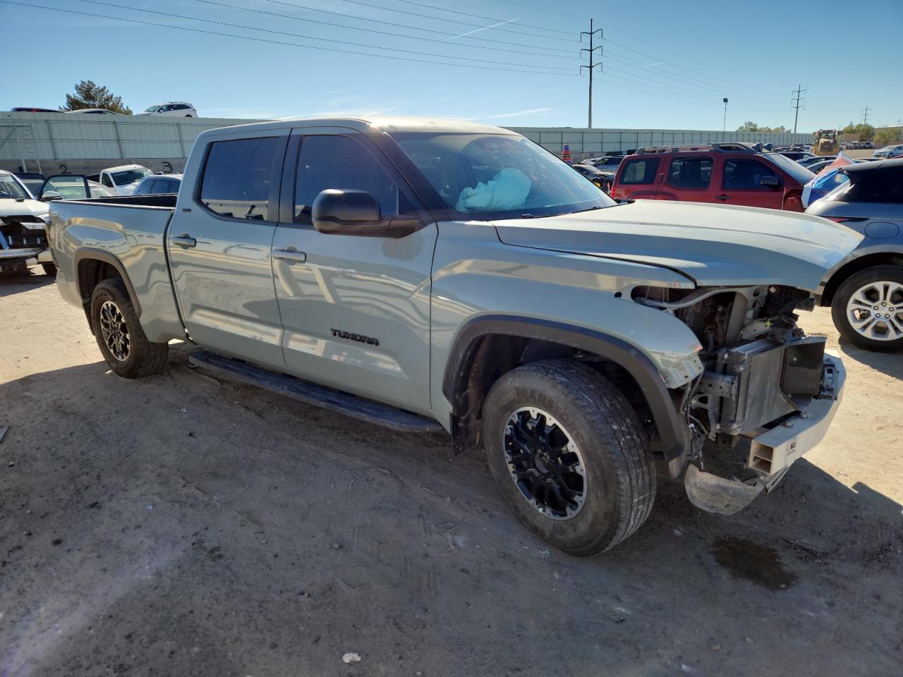 Toyota Tundra Crewmax Sr5