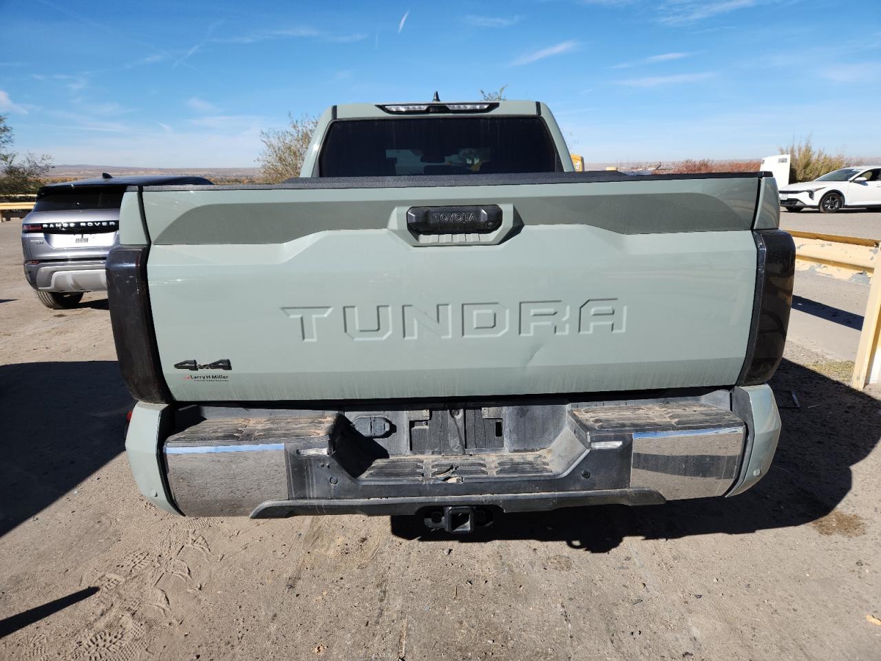 Toyota Tundra Crewmax Sr5