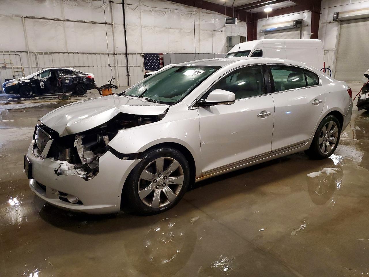 Salvage Buick LaCrosse Image
