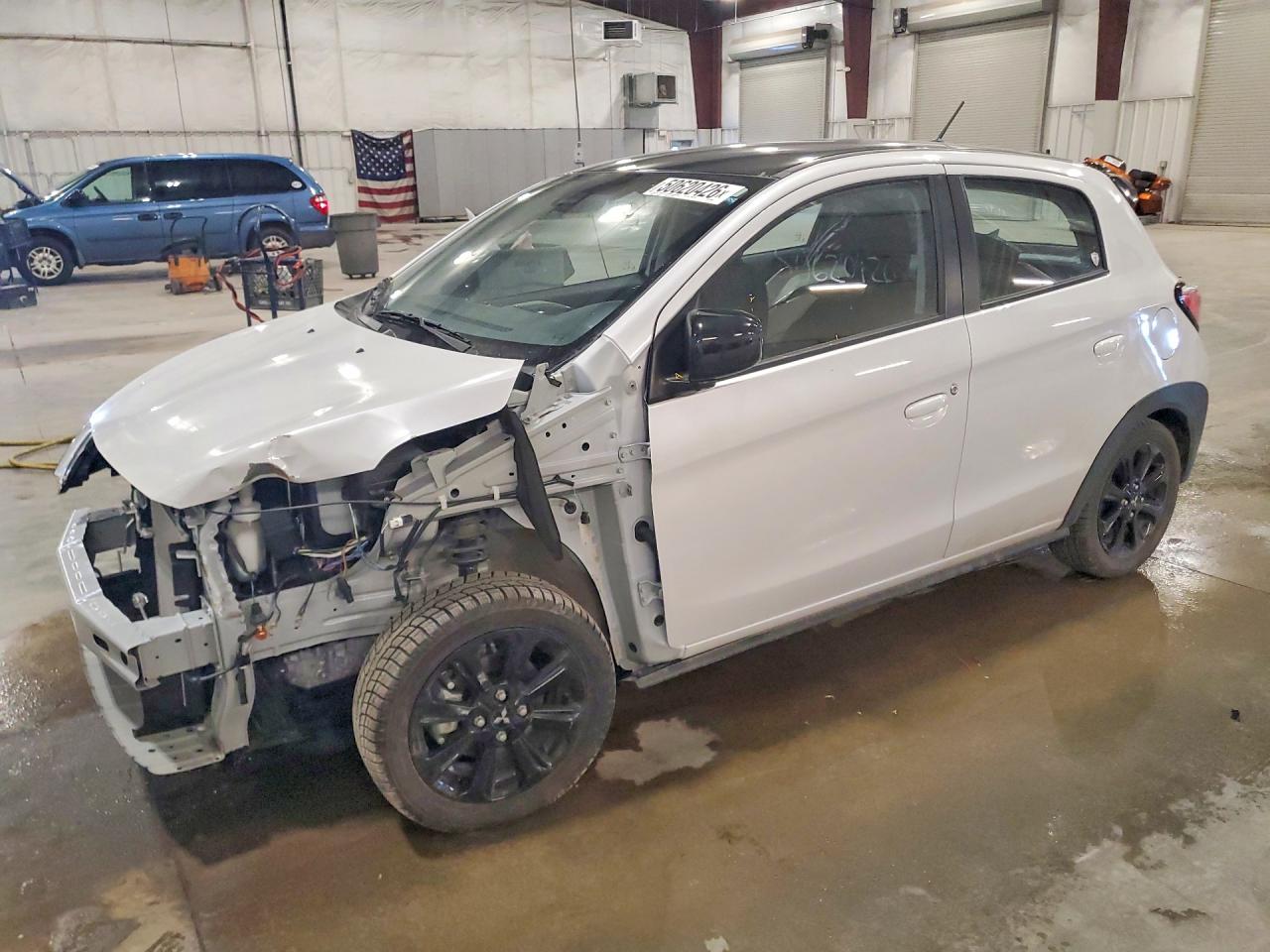 Salvage Mitsubishi Mirage Image