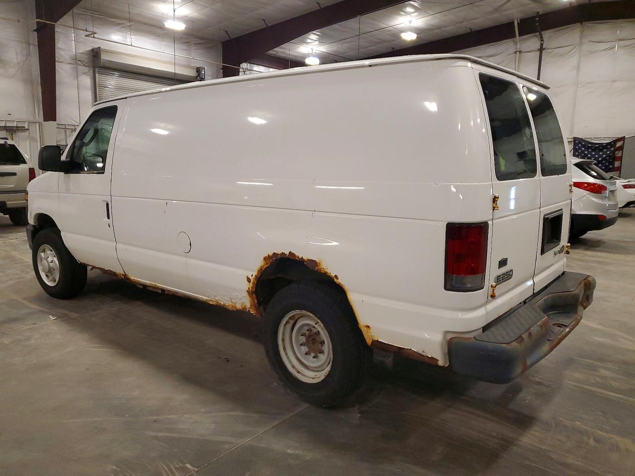 Ford Econoline E250 Van