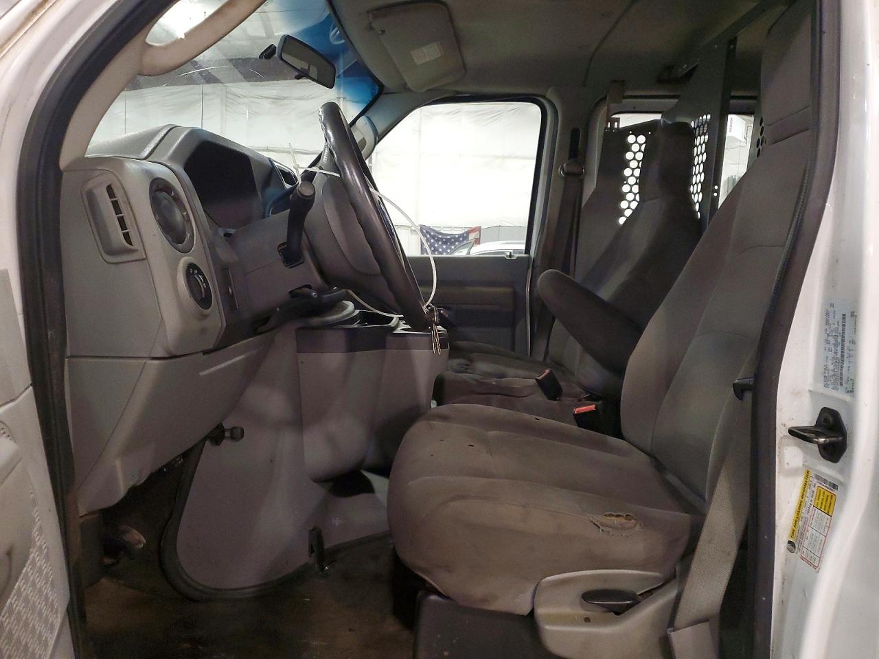 Ford Econoline E250 Van