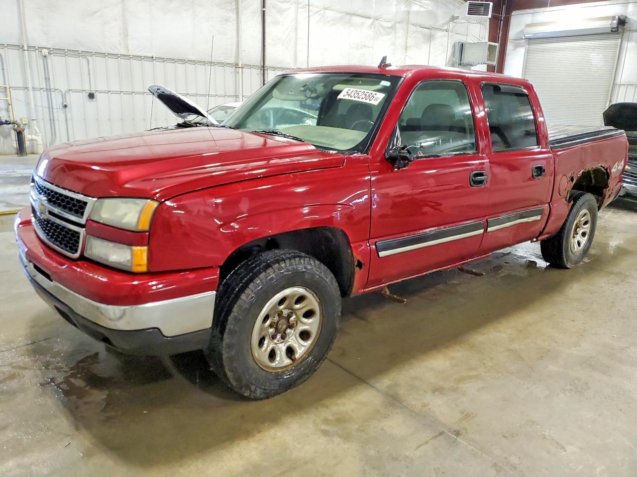 Salvage Chevrolet Silverado Image