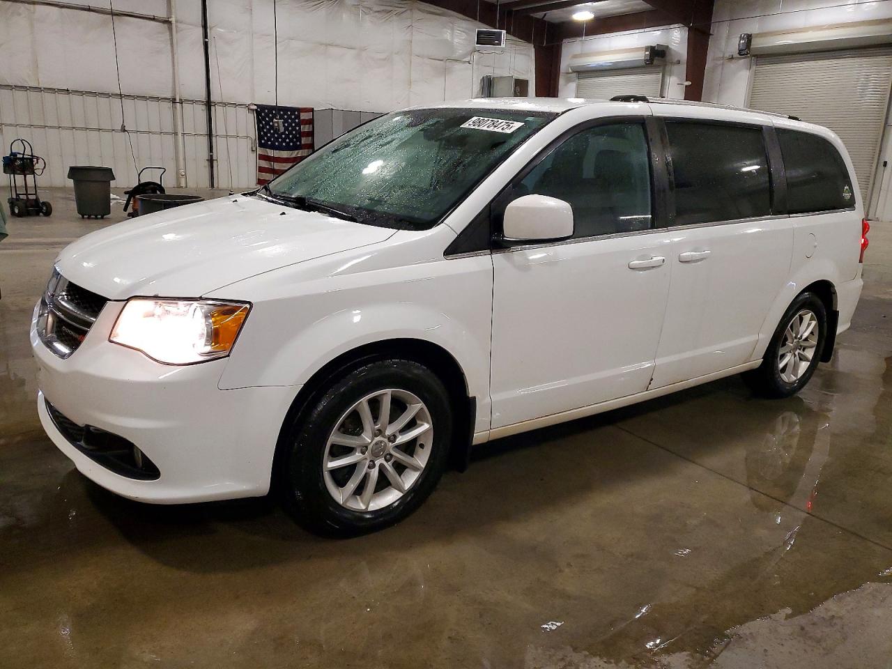 Salvage Dodge Caravan Image