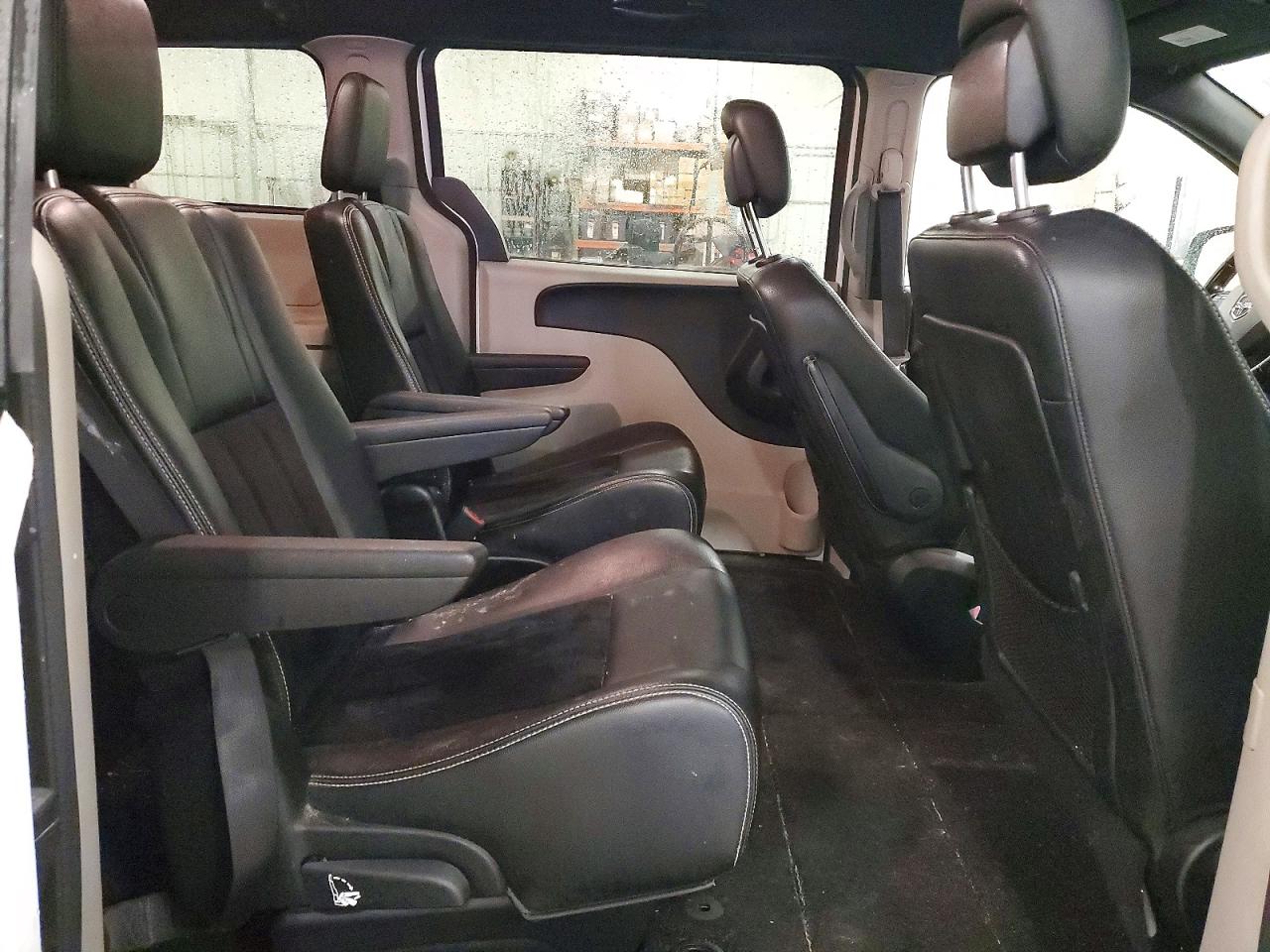Dodge Caravan Sxt