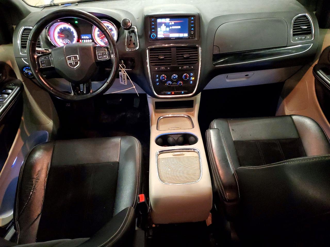Dodge Caravan Sxt