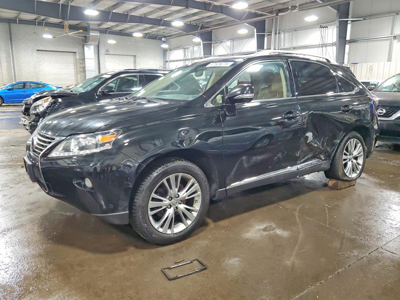 Salvage Lexus RX Image