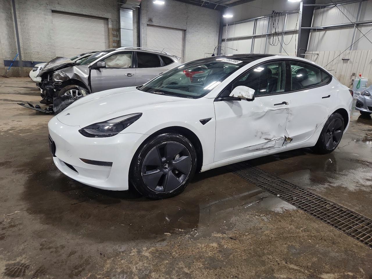 Salvage Tesla Model 3 Image