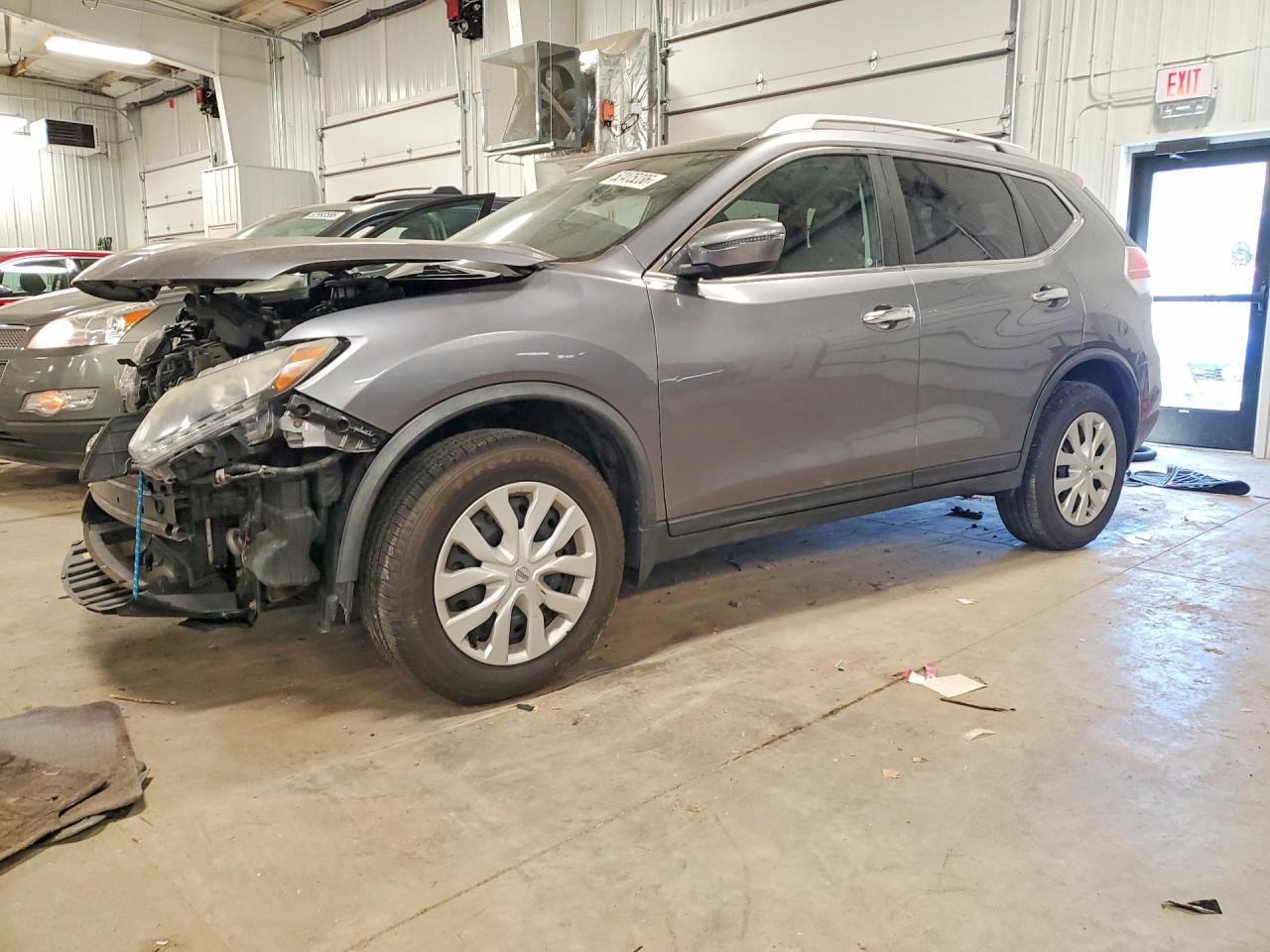 Salvage Nissan Rogue Image