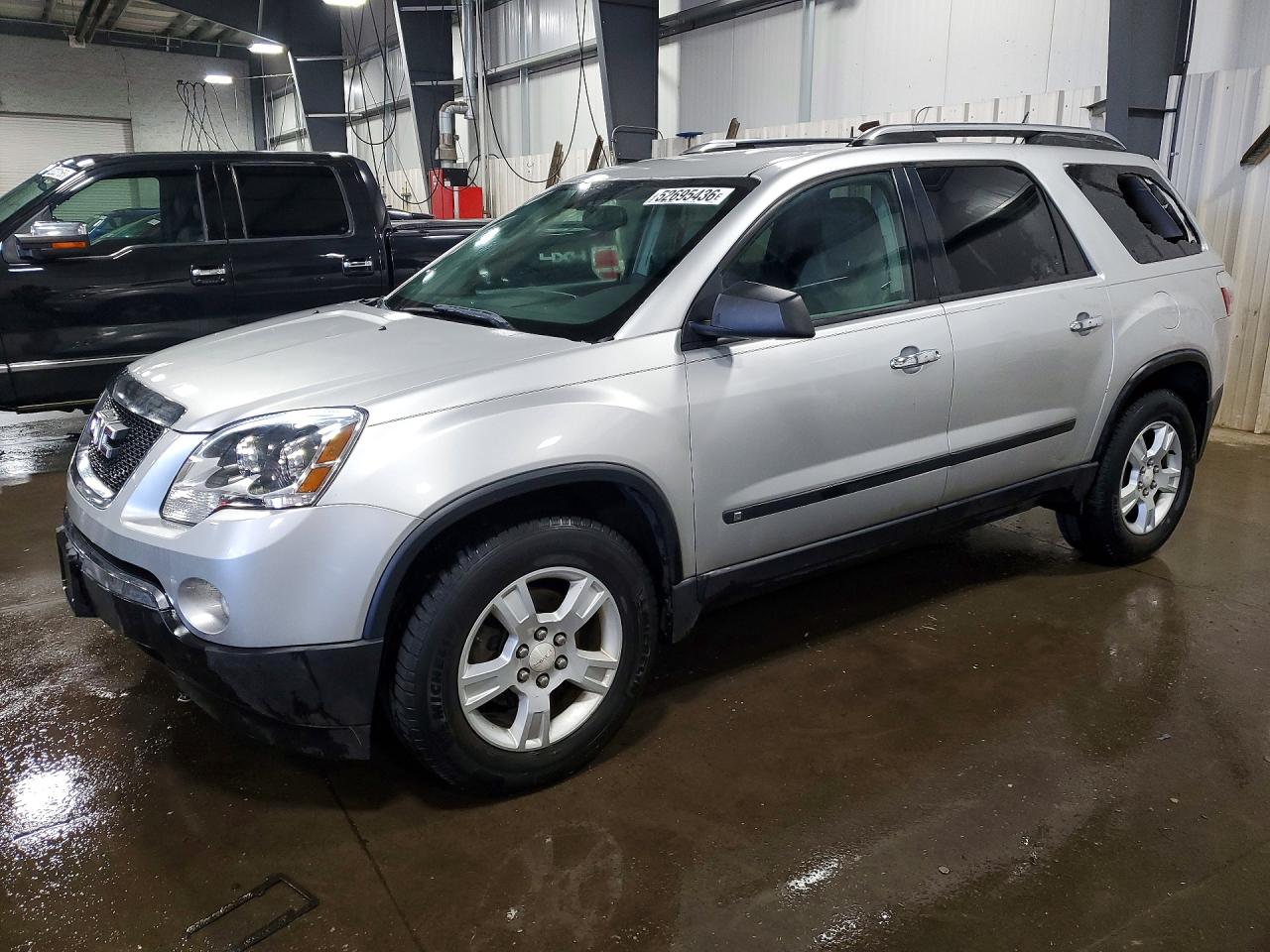 Salvage GMC Acadia Image