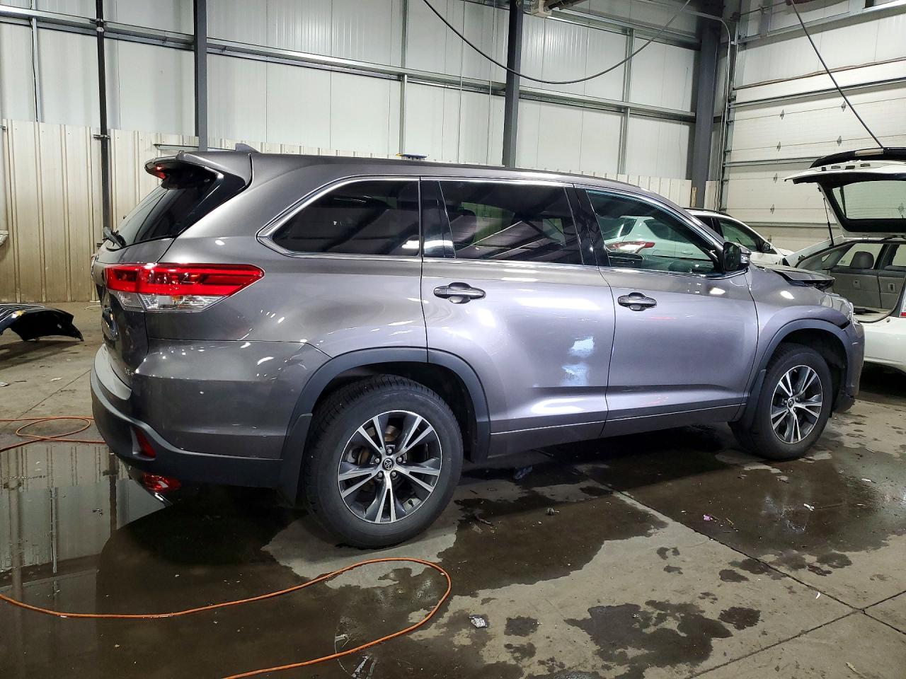 Toyota Highlander Le Plus