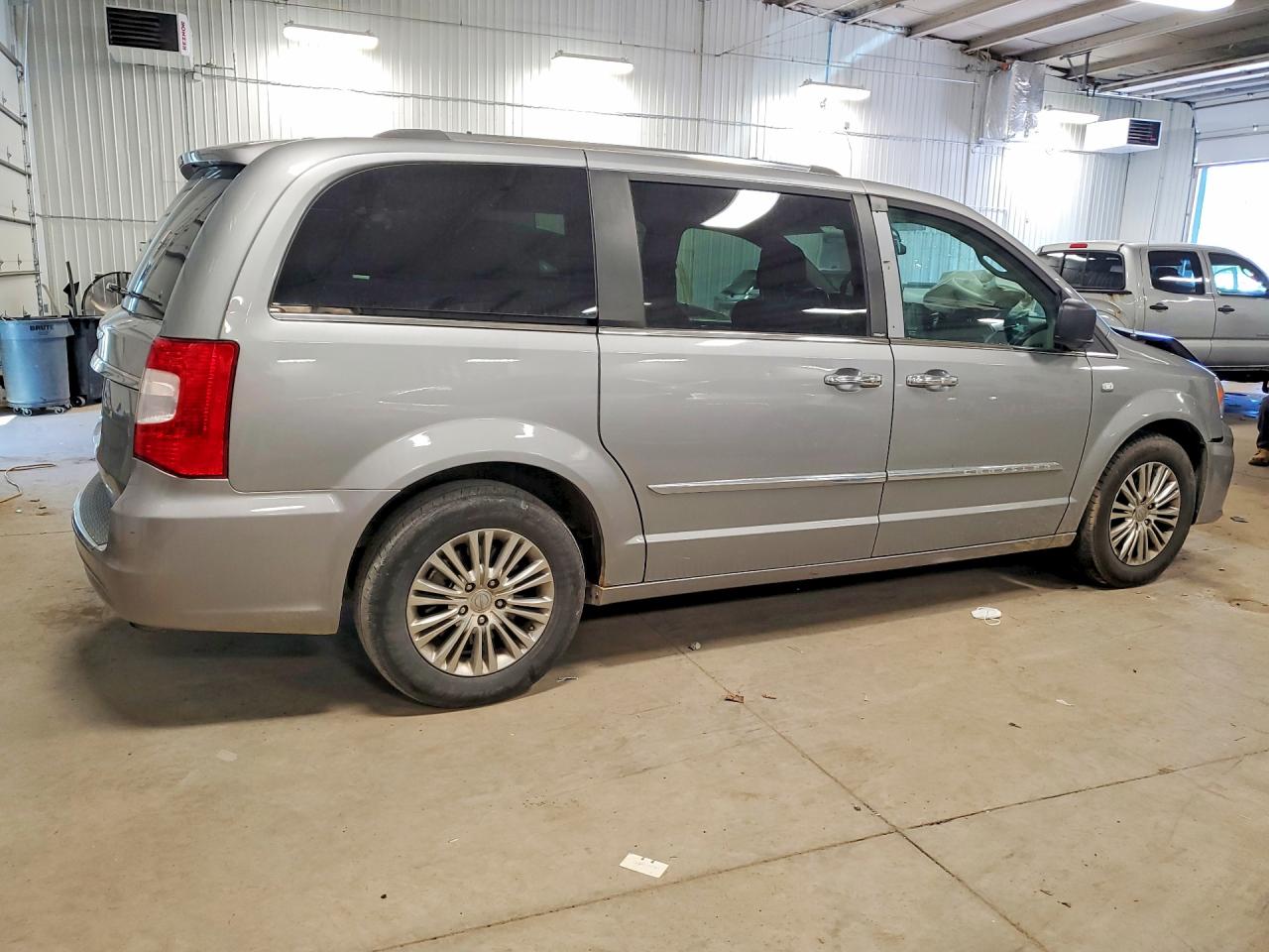 Chrysler Minivan Touring L
