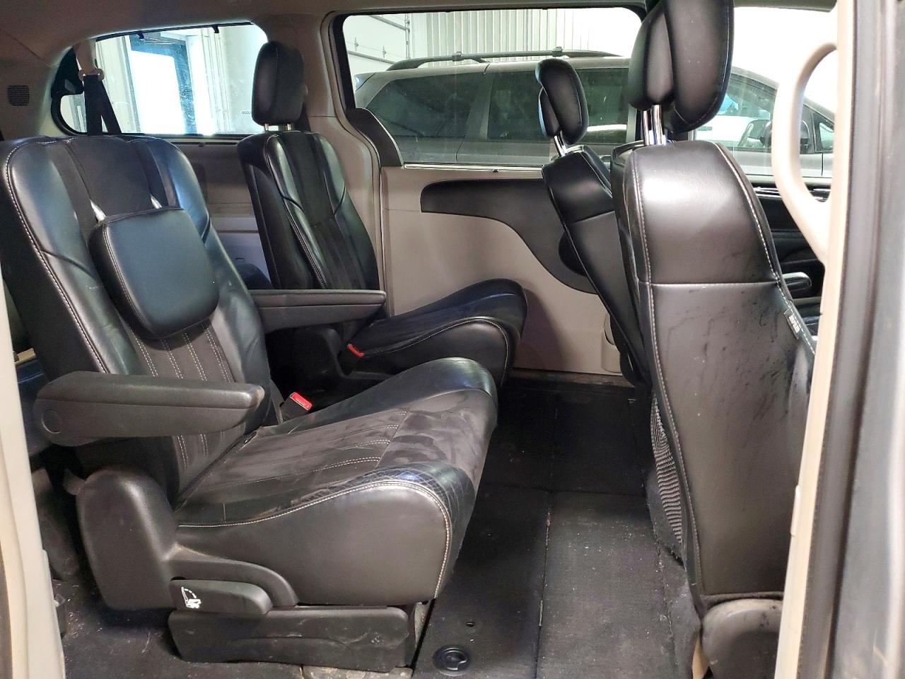 Chrysler Minivan Touring L