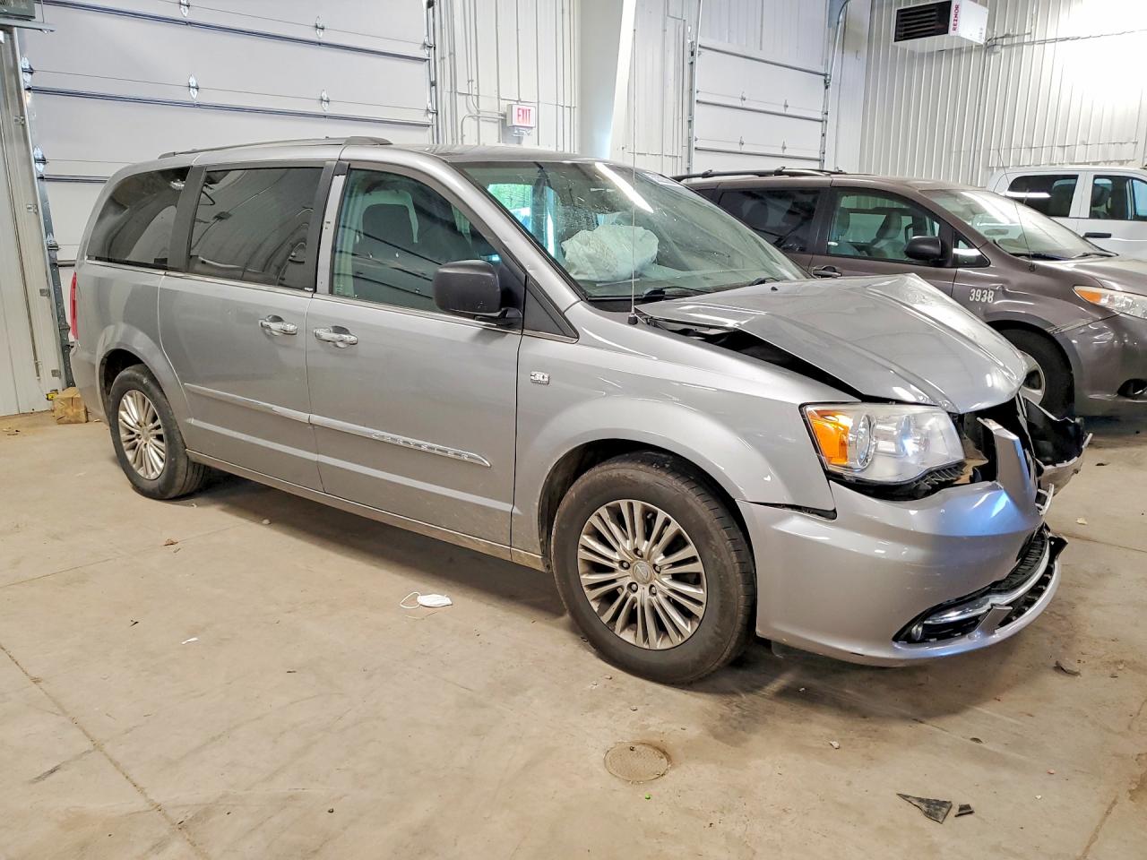 Chrysler Minivan Touring L