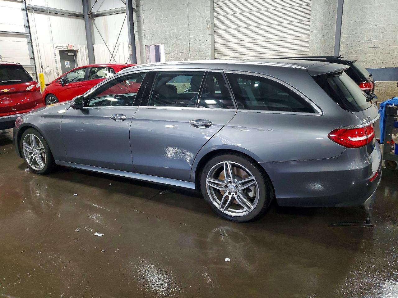 Mercedes-Benz E-Class 400 4matic