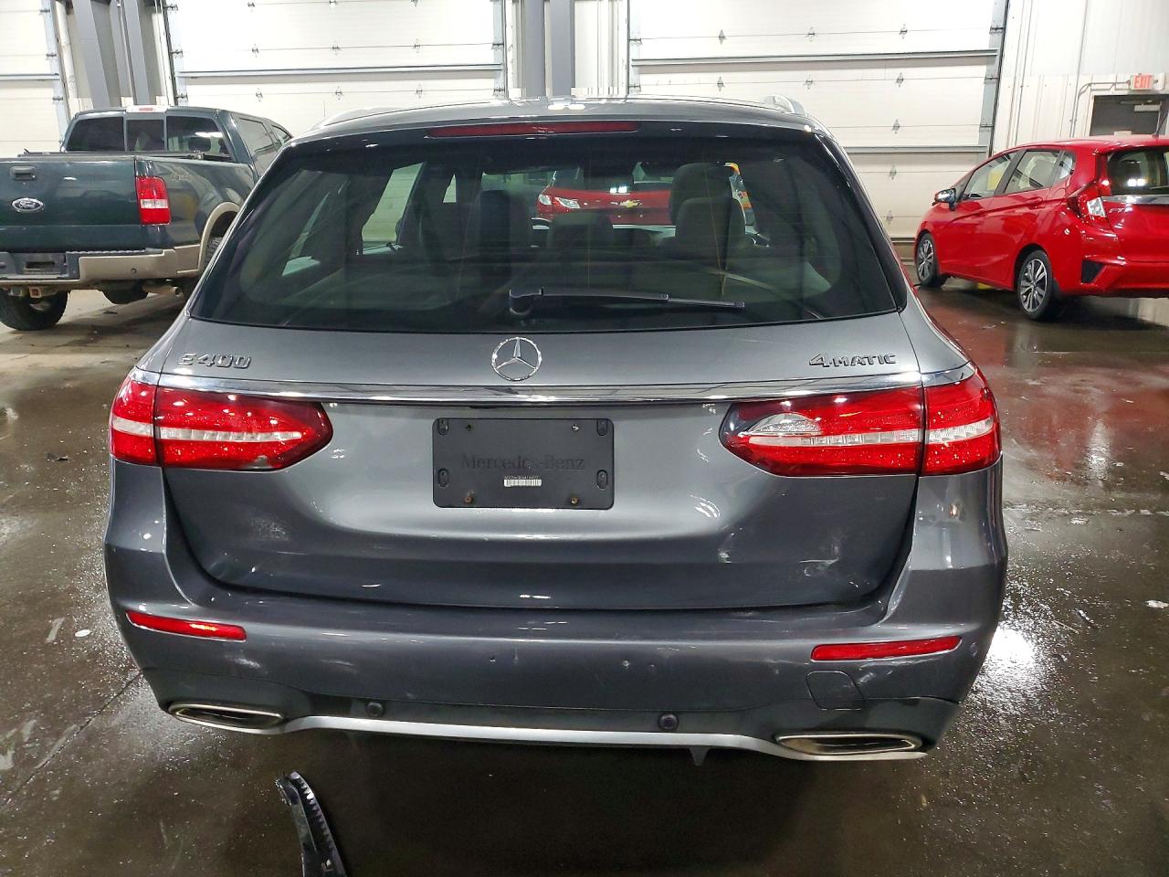 Mercedes-Benz E-Class 400 4matic