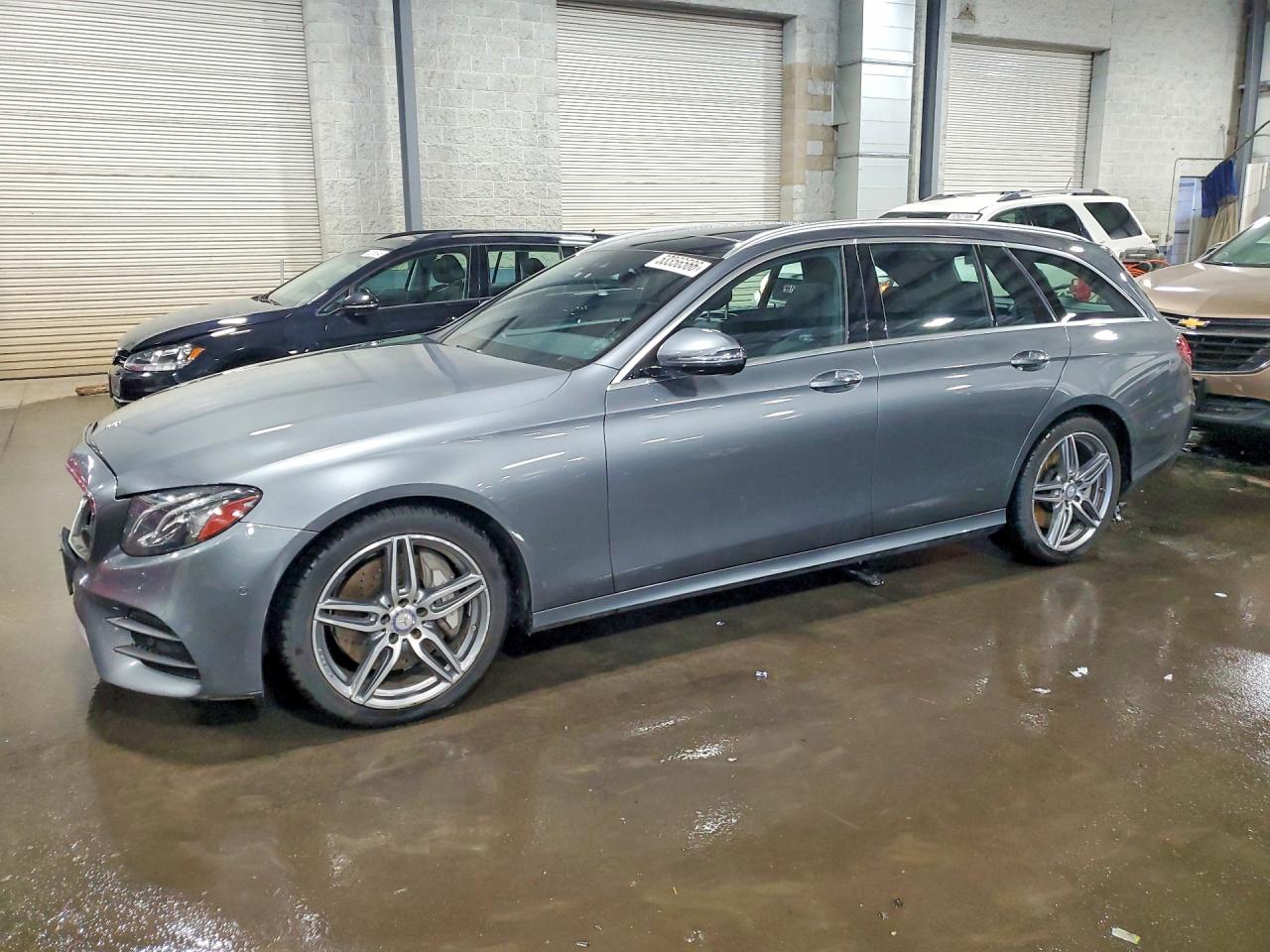 Salvage Mercedes-Benz E-Class Image