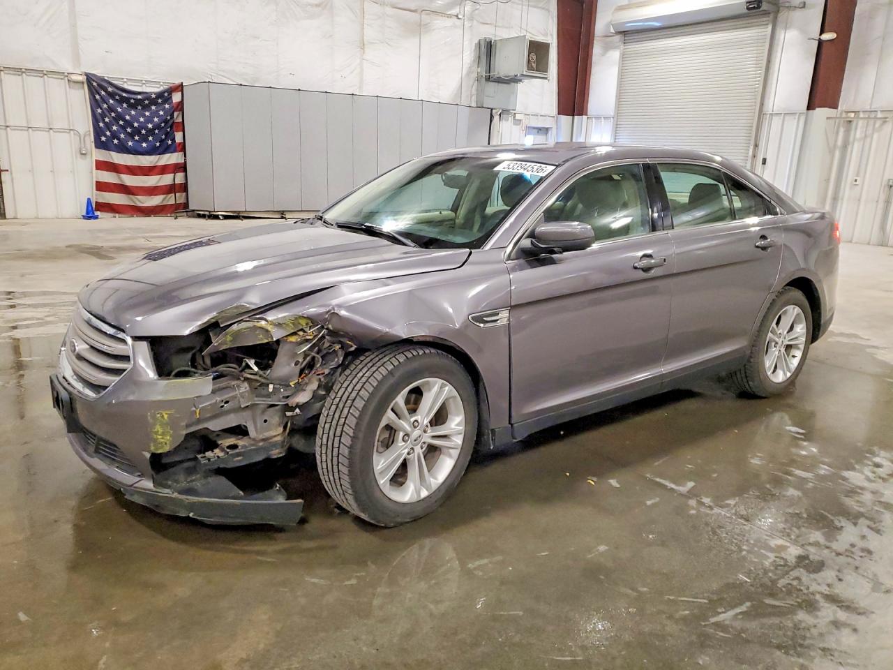 Salvage Ford Taurus Image