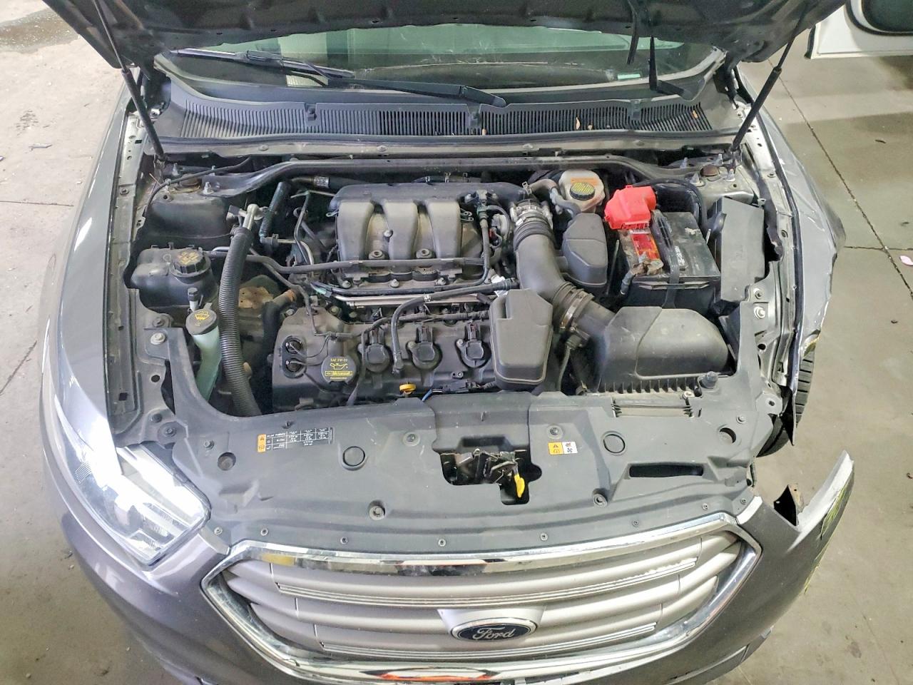 Ford Taurus Sel