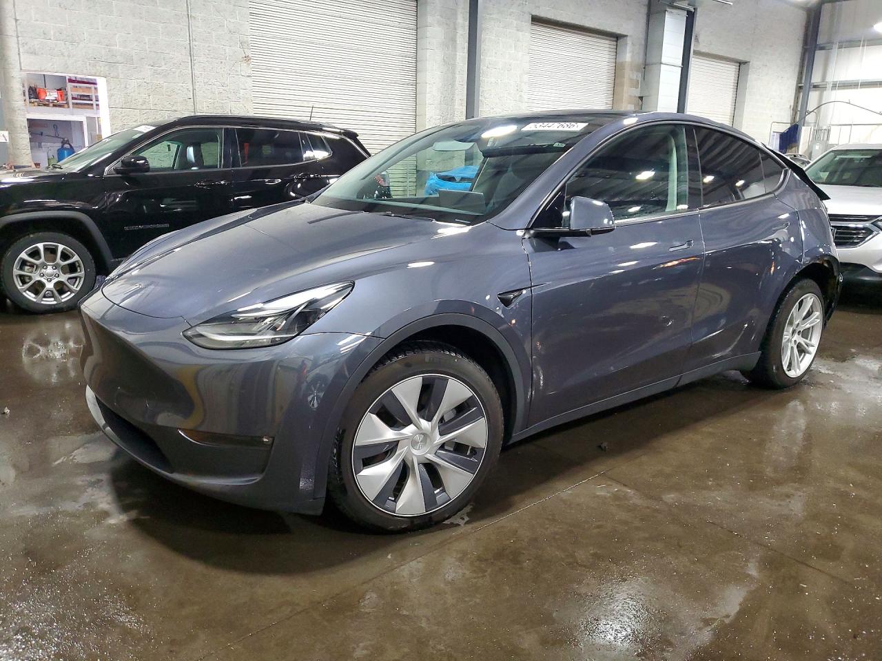 Salvage Tesla Model Y Image