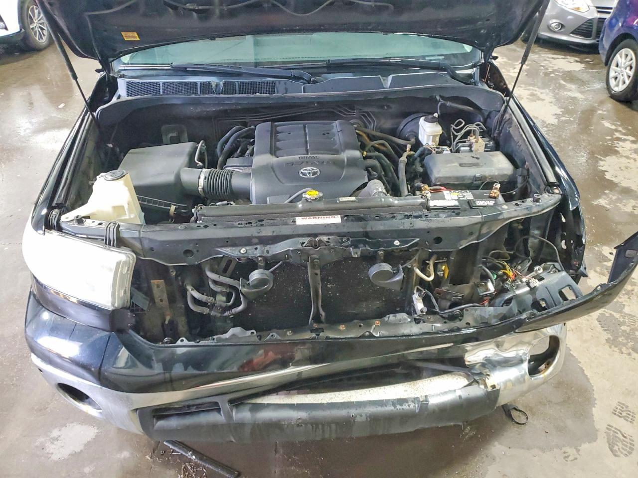 Toyota Tundra Crewmax Limited