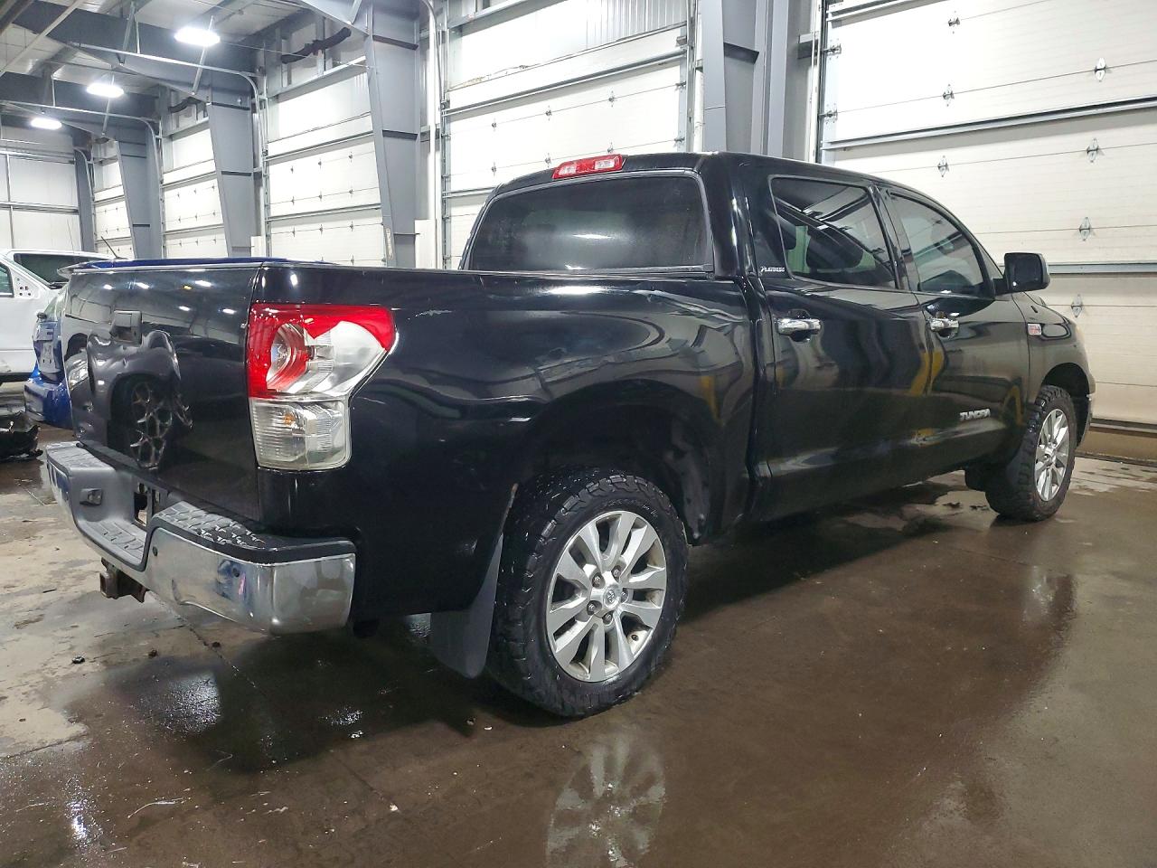 Toyota Tundra Crewmax Limited
