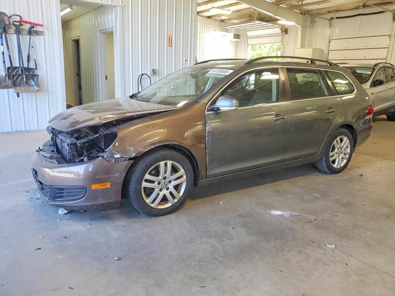 Salvage Volkswagen Jetta Image