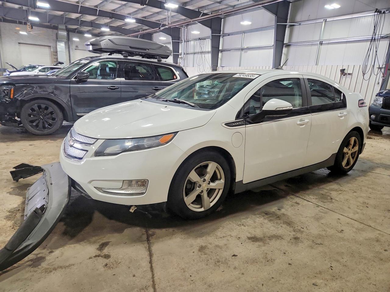 Salvage Chevrolet Volt Image