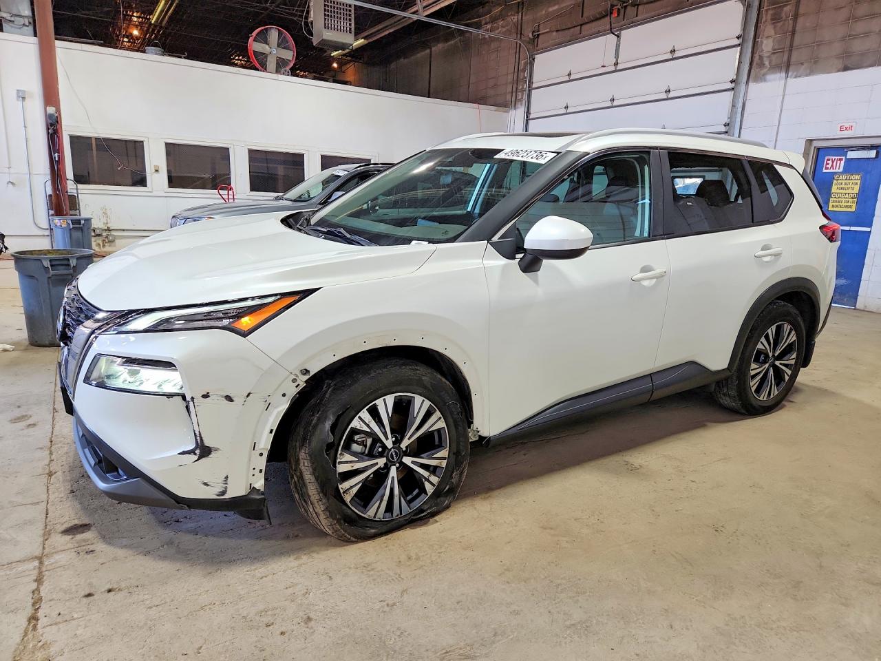 Salvage Nissan Rogue Image