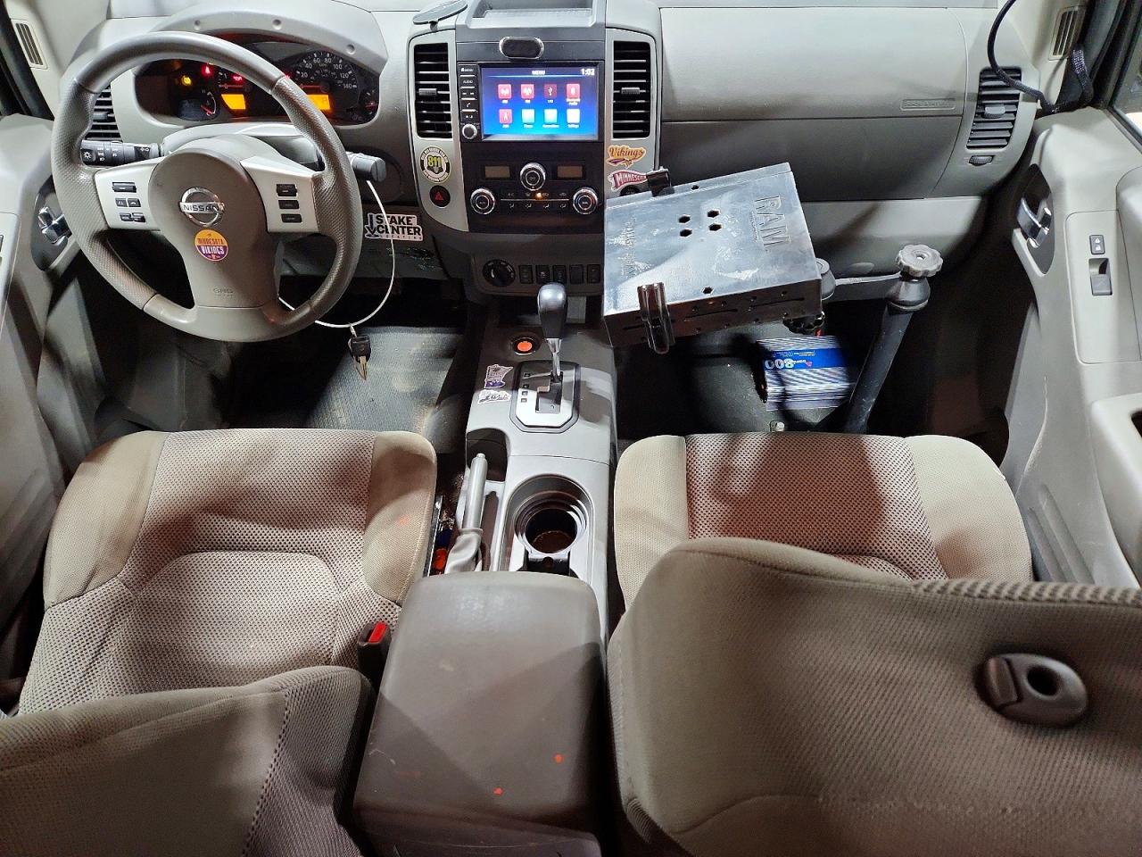Nissan Frontier Sv