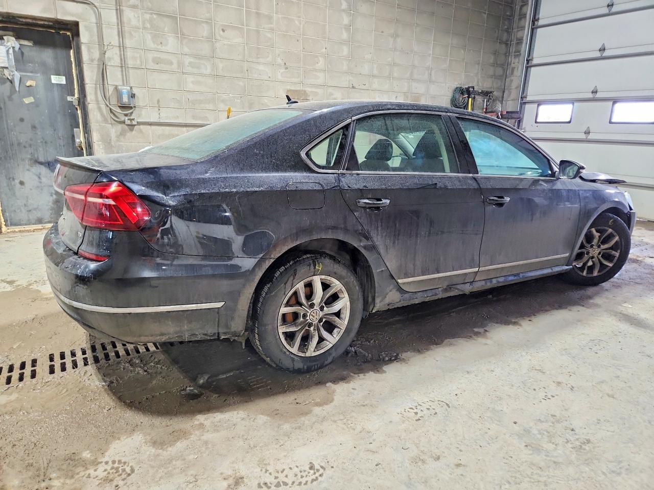 Volkswagen Passat S