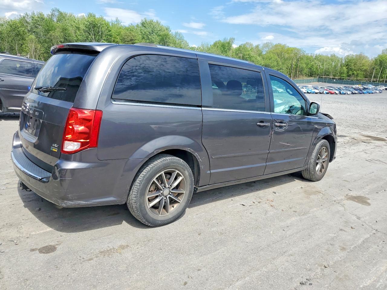 Dodge Caravan Sxt
