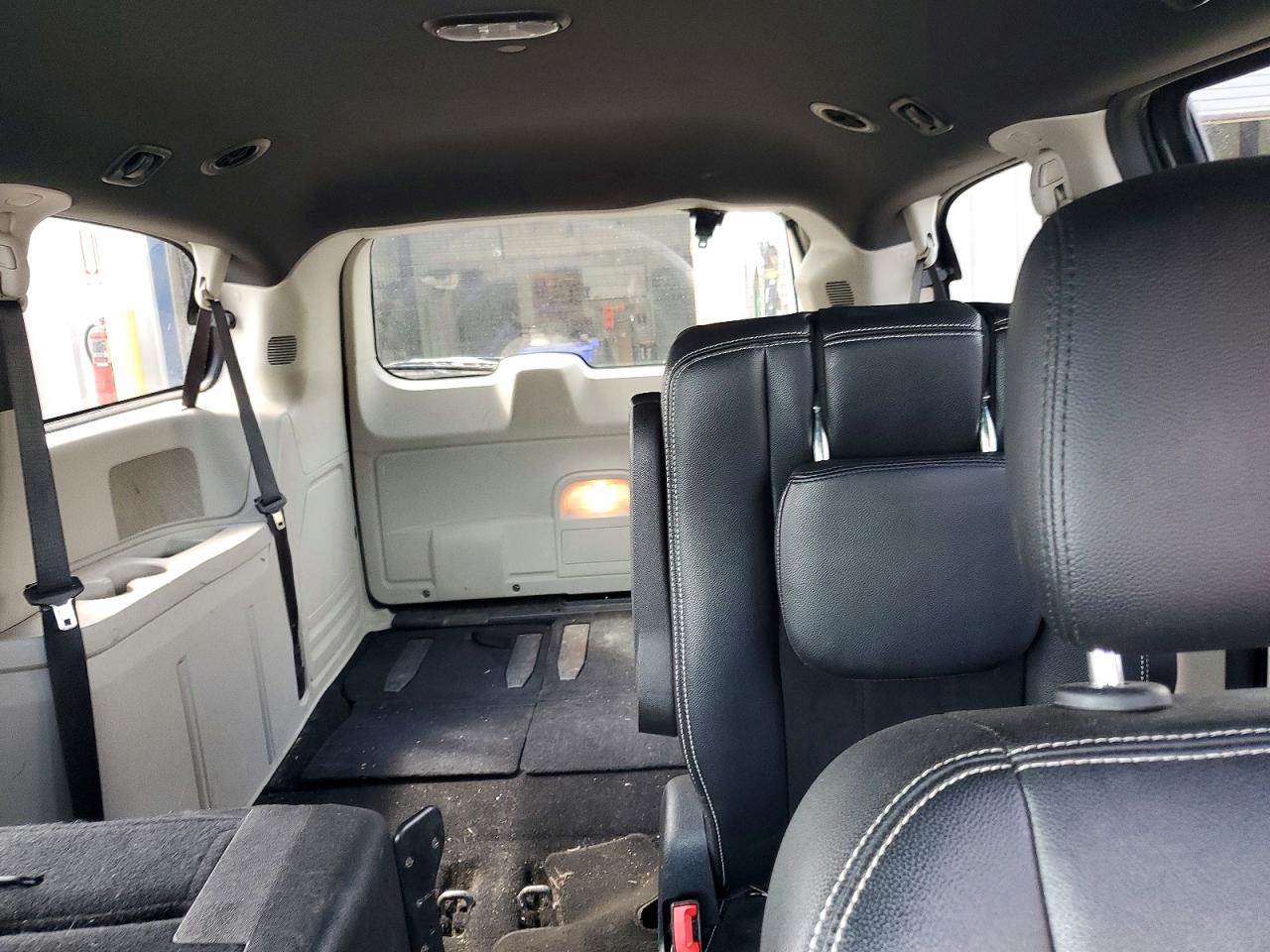 Dodge Caravan Sxt