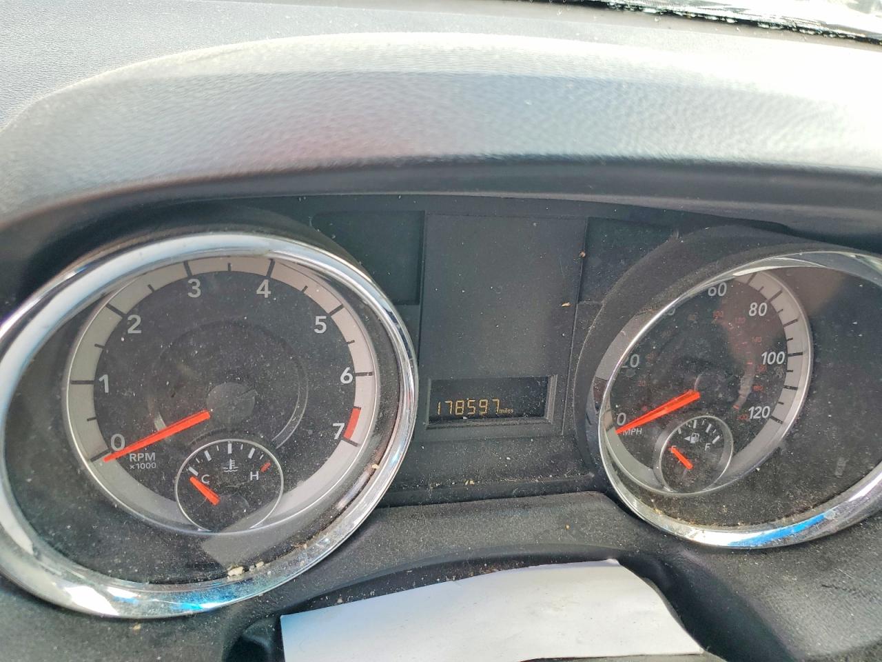 Dodge Caravan Sxt