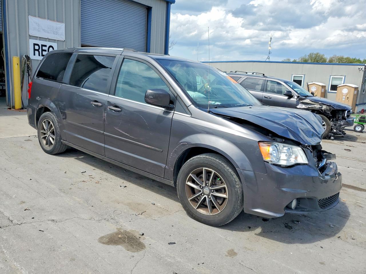 Dodge Caravan Sxt