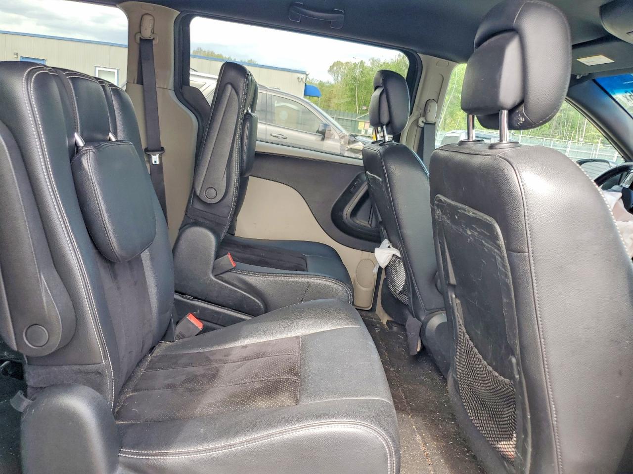 Dodge Caravan Sxt