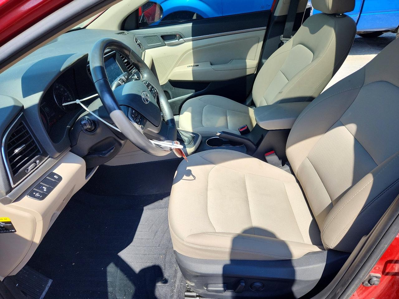 Hyundai ELANTRA Value Edition