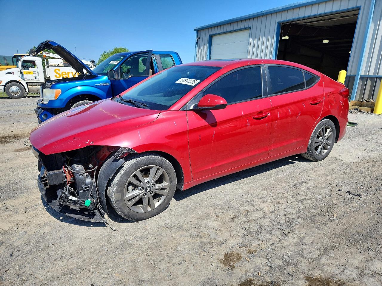 Salvage Hyundai ELANTRA Image