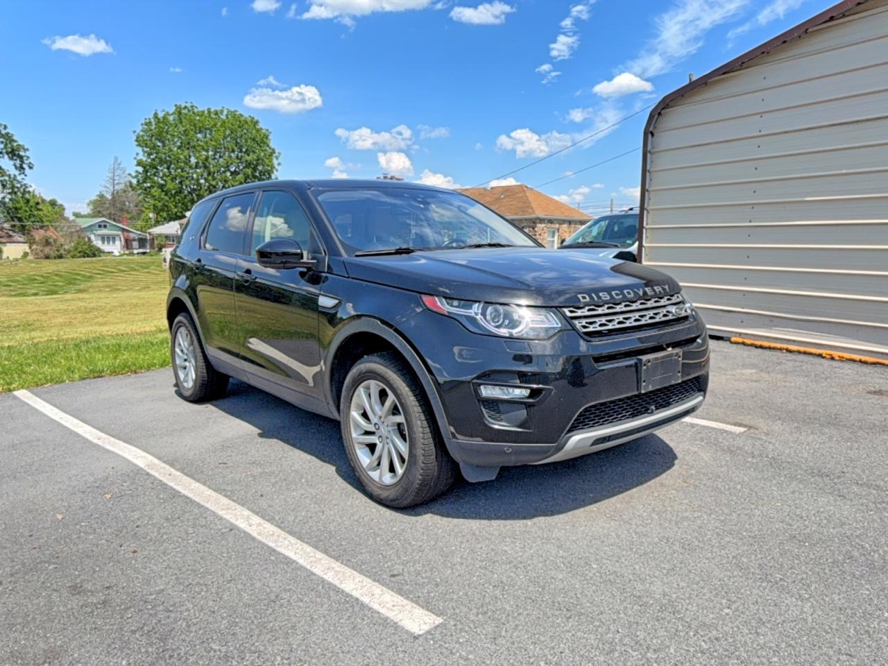 Salvage Land Rover Discovery Image