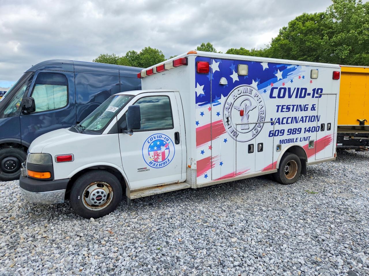 Salvage GMC Savana Image