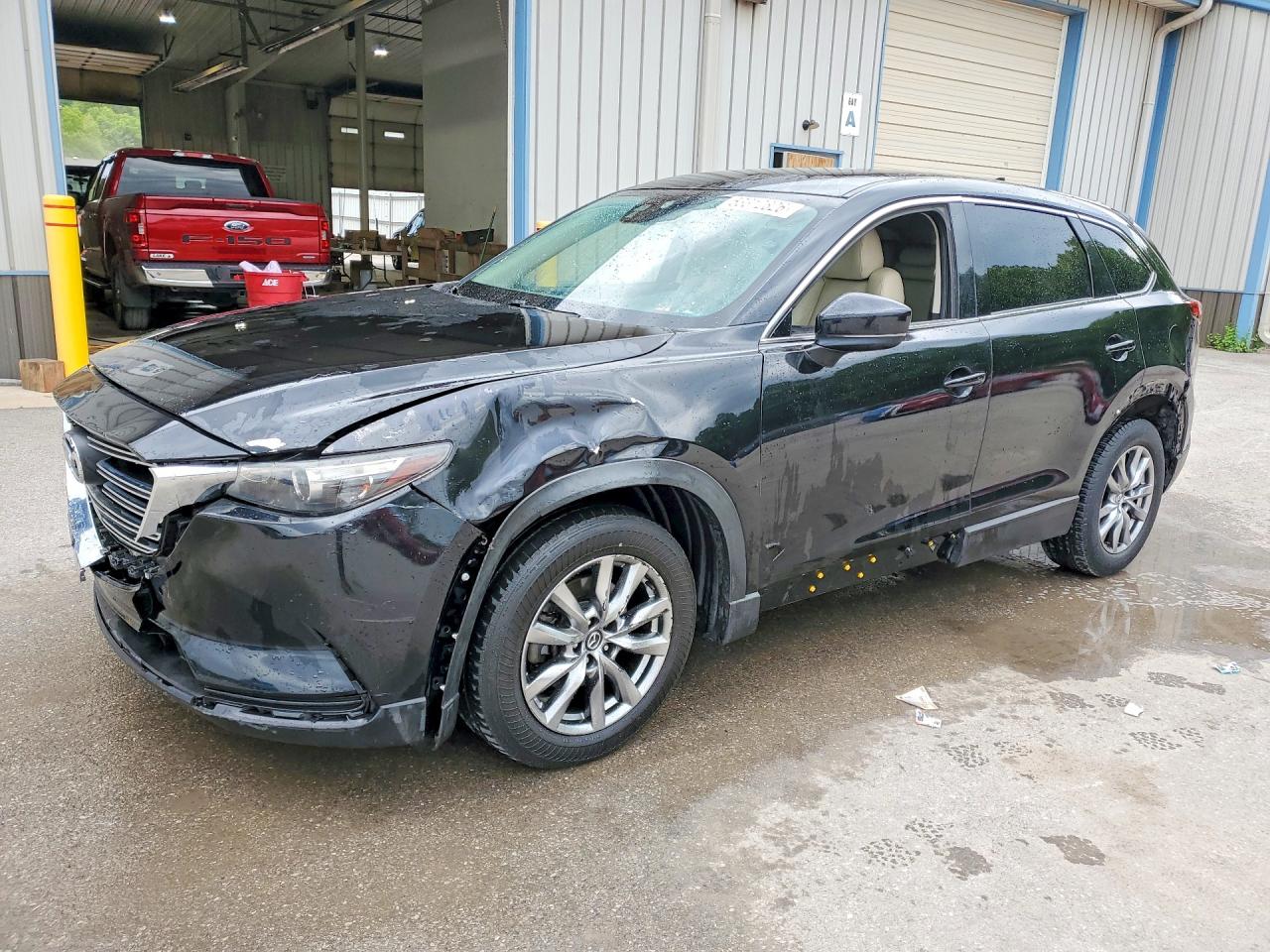 Salvage Mazda Cx Image