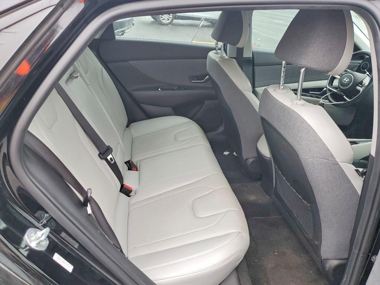 Hyundai ELANTRA Limited