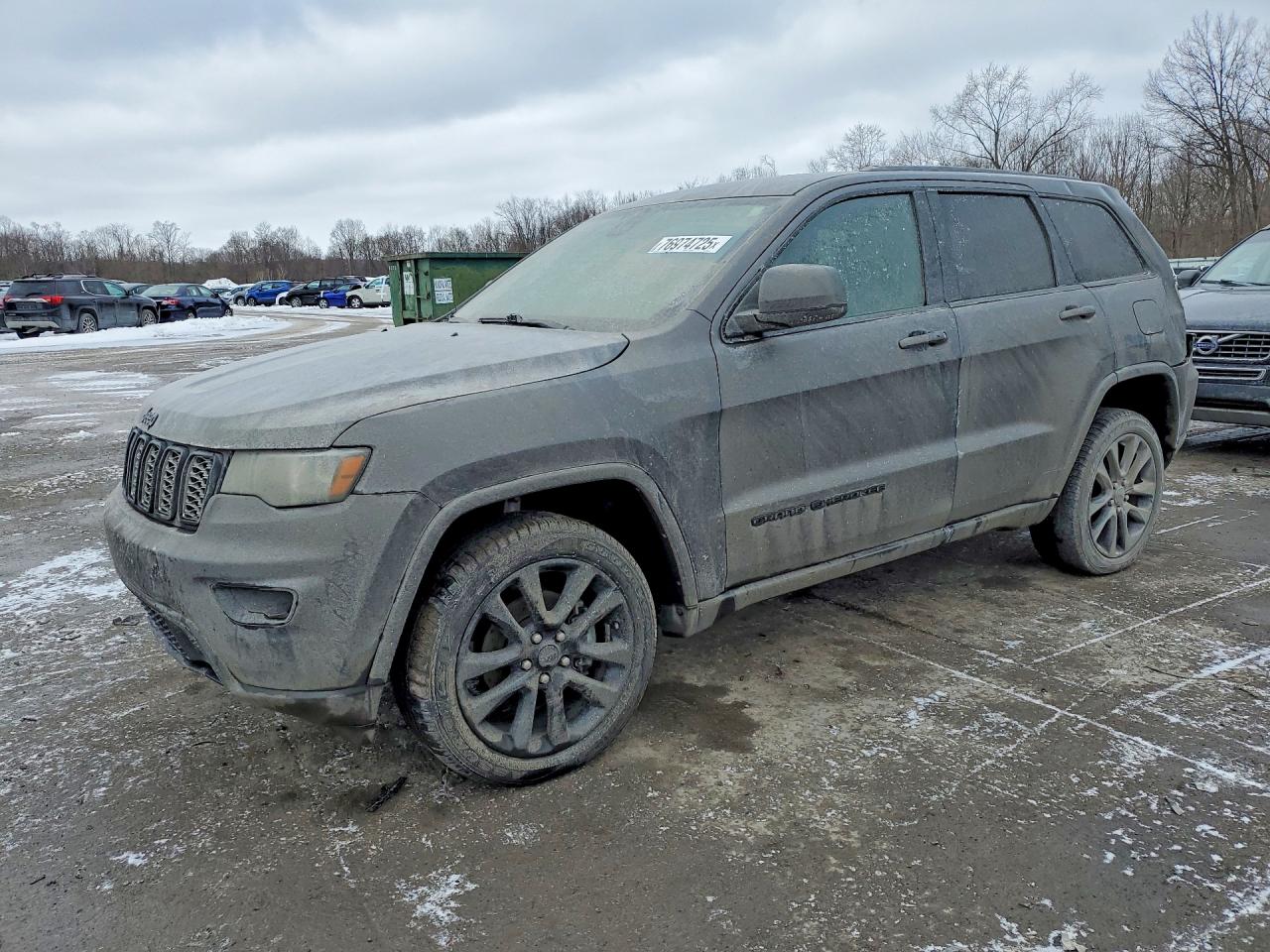 Salvage Jeep Grand Cherokee Image