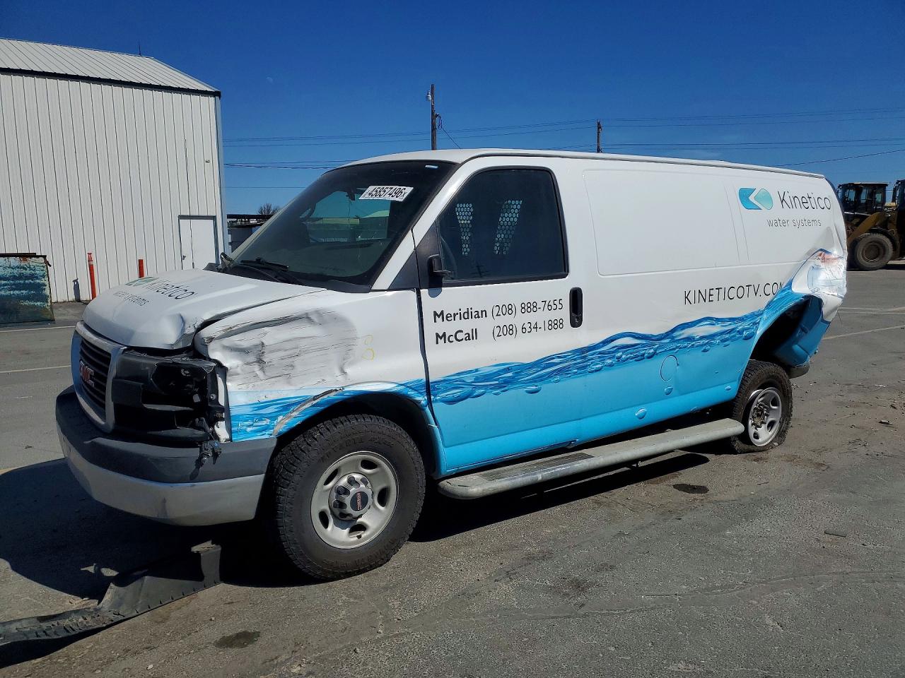 Salvage GMC Savana Image