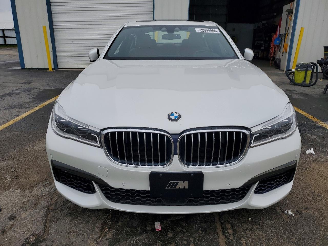 BMW 7 Series Xi