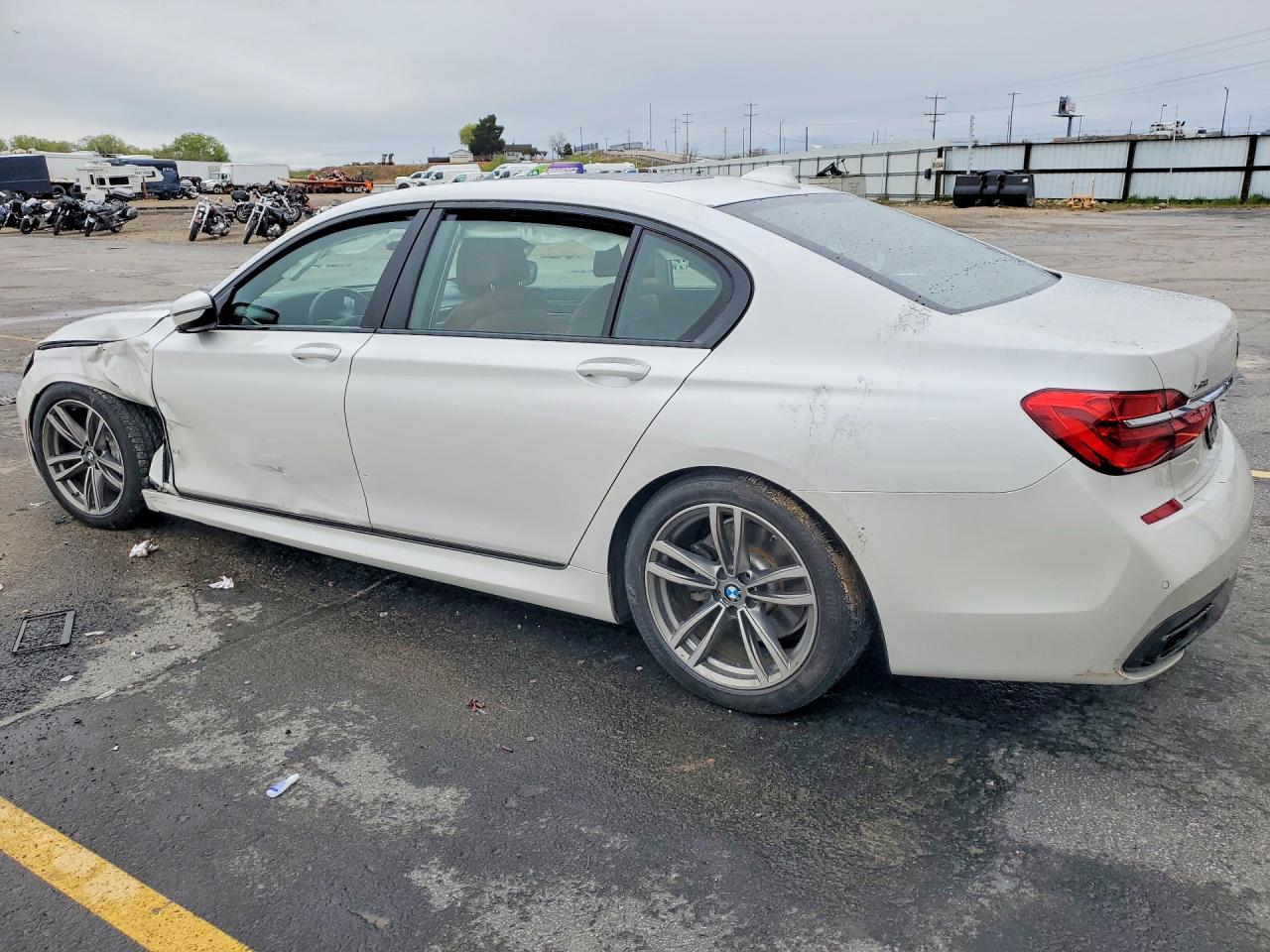 BMW 7 Series Xi